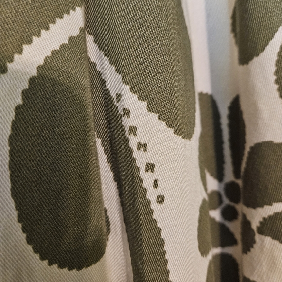 FARM RIO Green Palermo Buttoned Puff Sleeve Maxi Dress - Picture 15 of 16